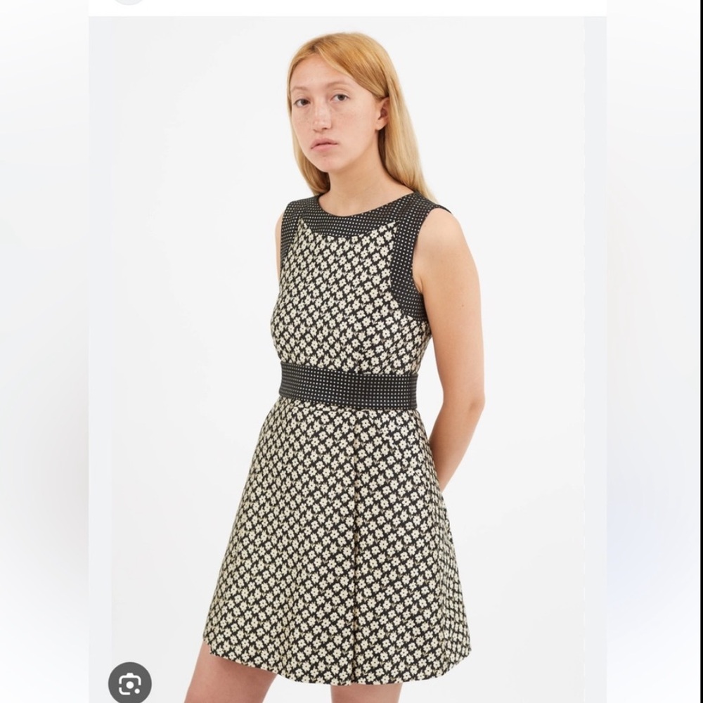 RED VALENTINO Black & Cream Floral Brocade Dress Size Small Authentic BRAND NEW